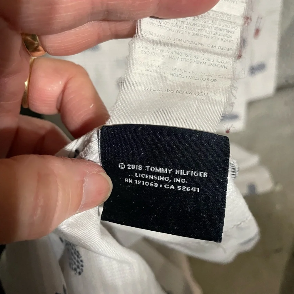 Tommy Hilfiger Pillow Cases Blue Pineapple Print - Picture 4 of 6